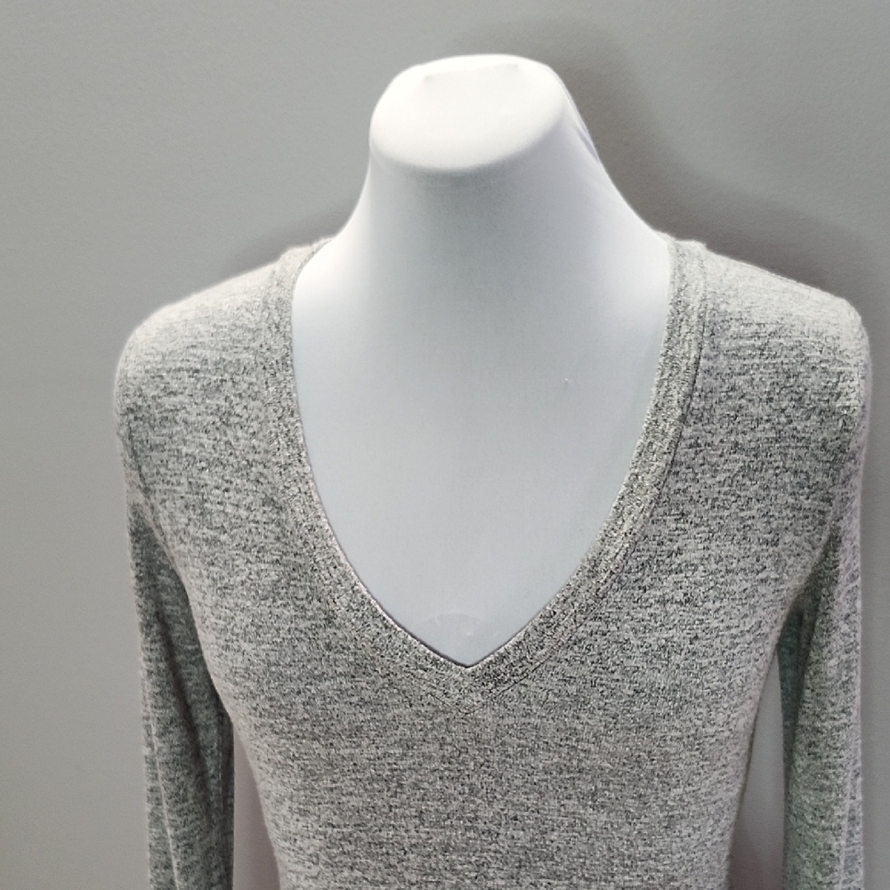 ARITZIA WILFRED FREE Gray v-neck long sleeve bodycon knit midi maxi dress - Picture 7 of 13